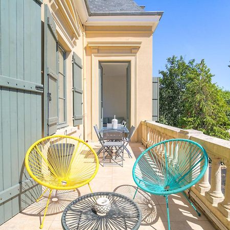 Chateau Ecully - Appartement 2 Chambres - Terrasse & Parking المظهر الخارجي الصورة